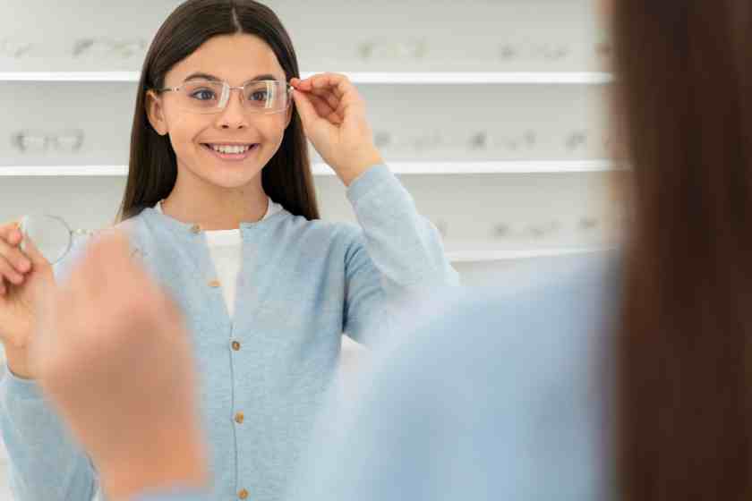 choosing-the-right-eye-wear-frames-lenses-and-more